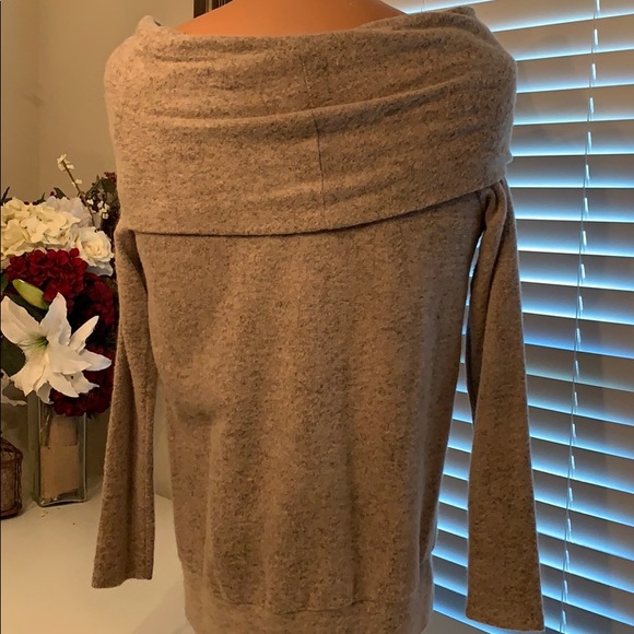 off the shoulder sweater - Picture 3 of 3